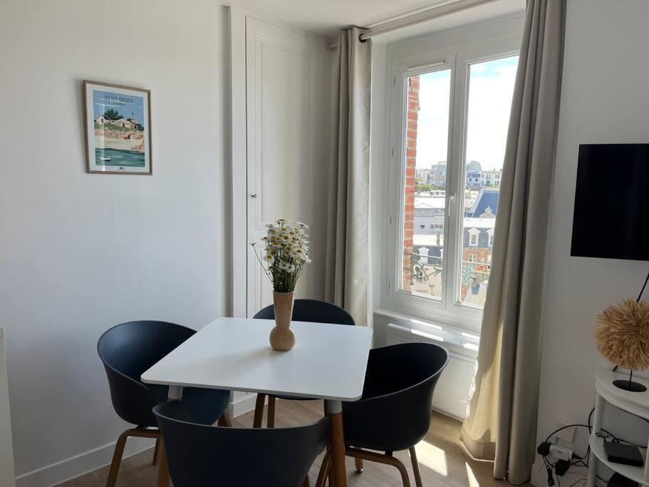 Le Bellevue Lejlighed Granville Eksteriør billede
